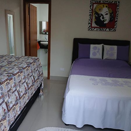 Sobrado 08 Com Duas Suites, Conf Guarujá Eksteriør billede