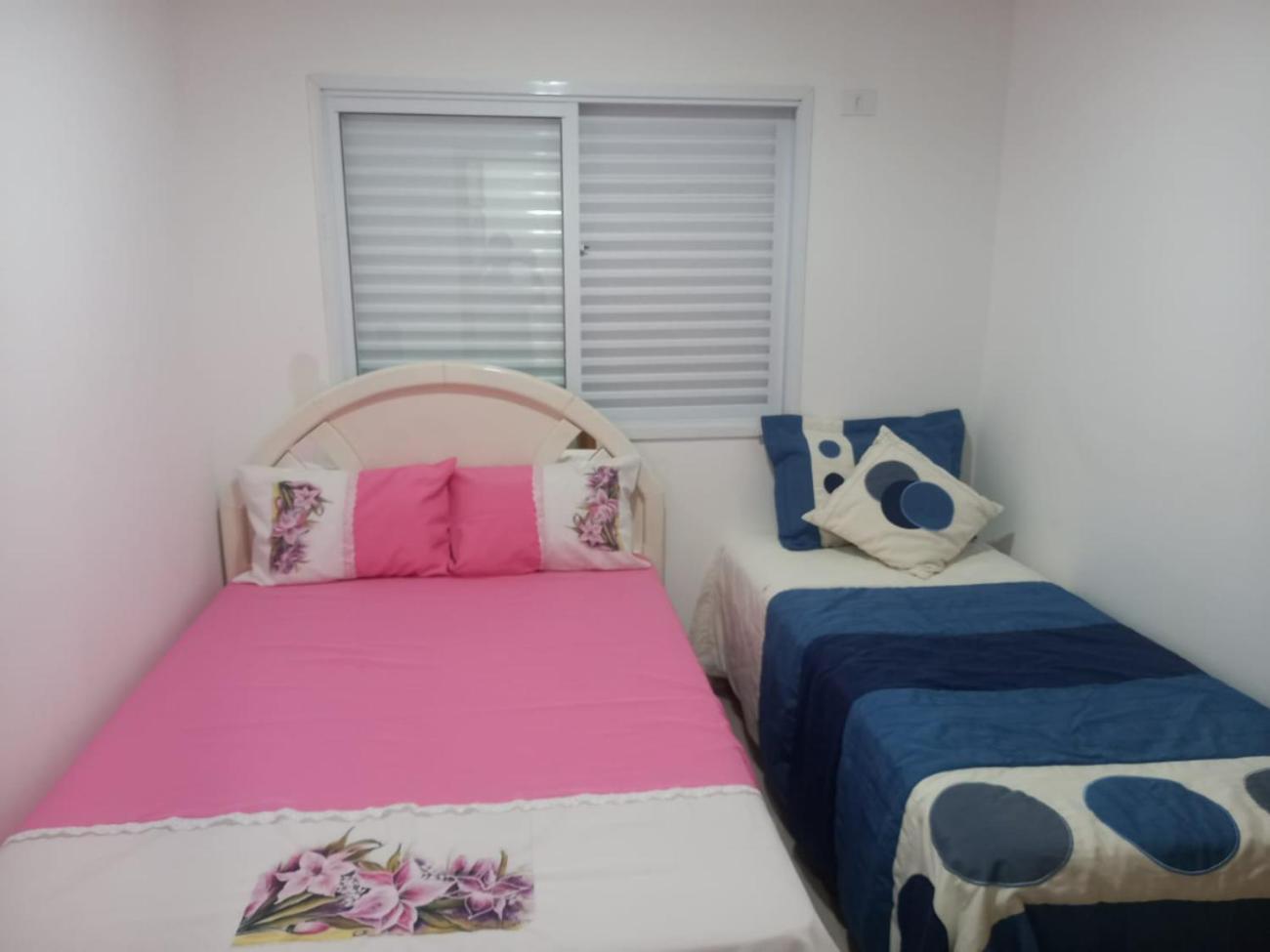 Sobrado 08 Com Duas Suites, Conf Guarujá Eksteriør billede